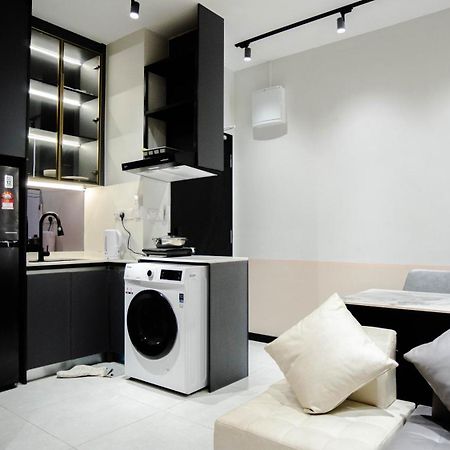 Neusuite Cozy Studio By Guestonic Куала-Лумпур Экстерьер фото
